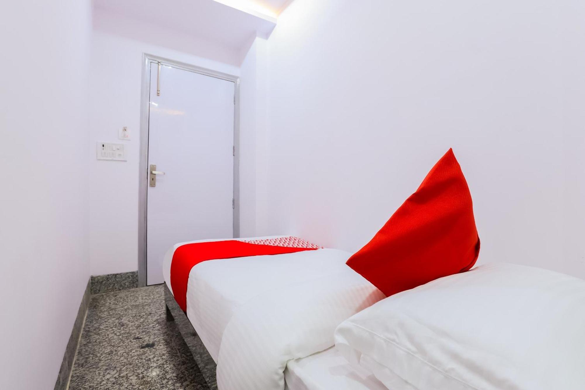 Hotel O New Tech India Delhi  Eksteriør billede