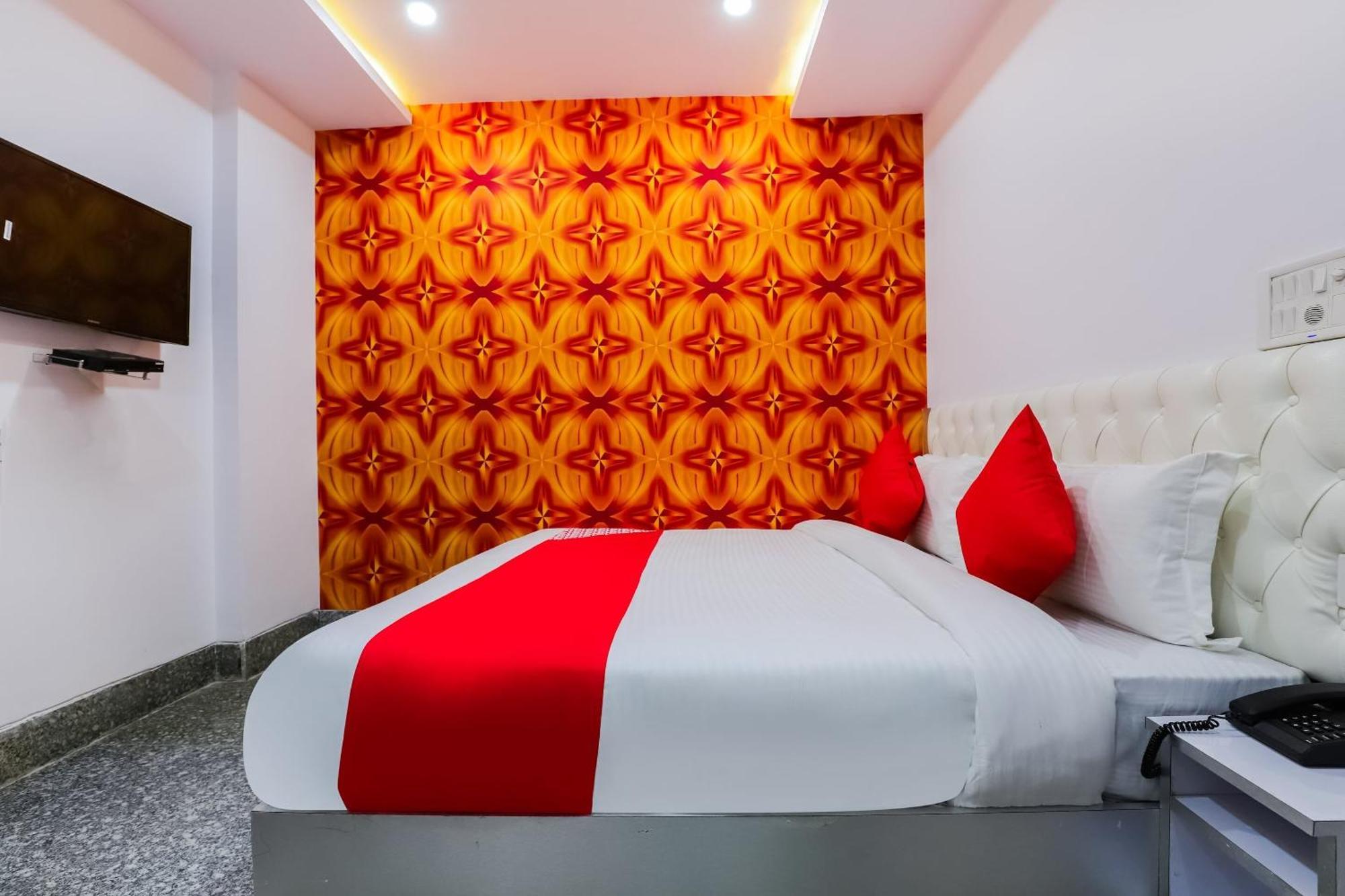 Hotel O New Tech India Delhi  Eksteriør billede