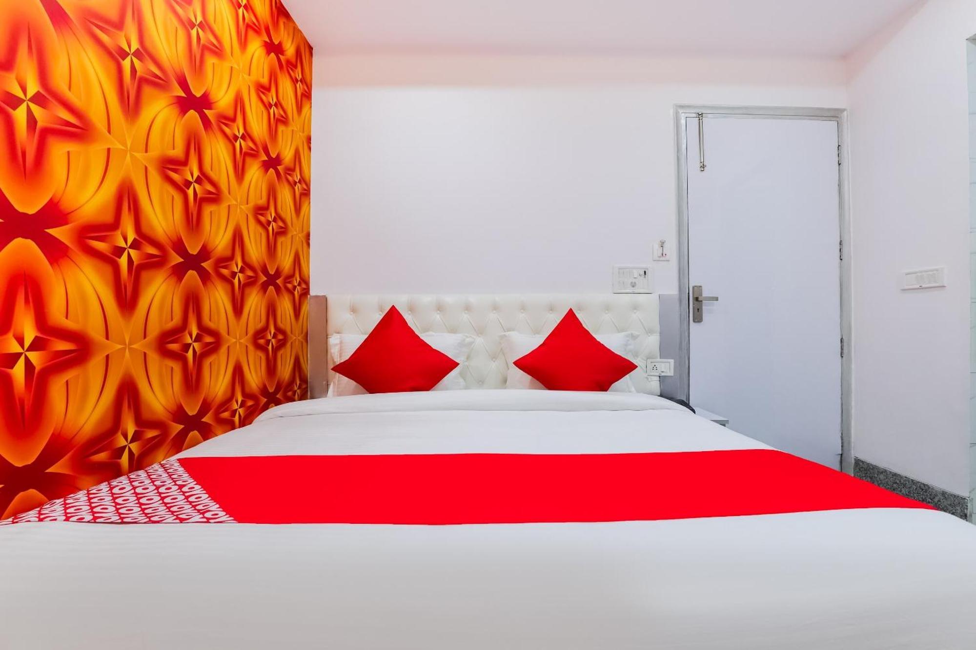Hotel O New Tech India Delhi  Eksteriør billede