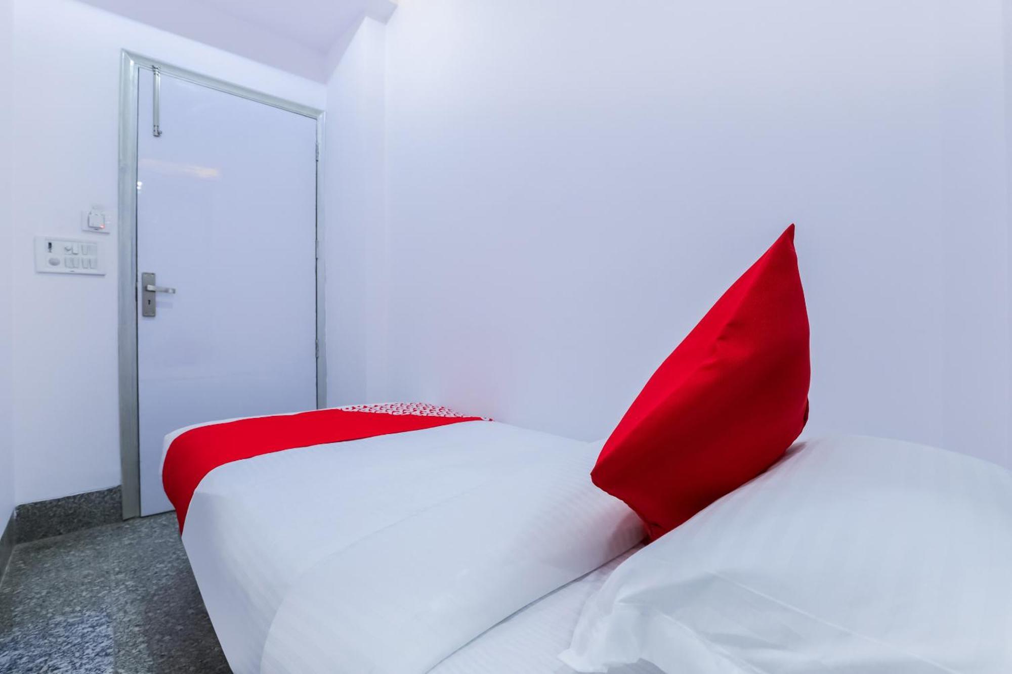 Hotel O New Tech India Delhi  Eksteriør billede